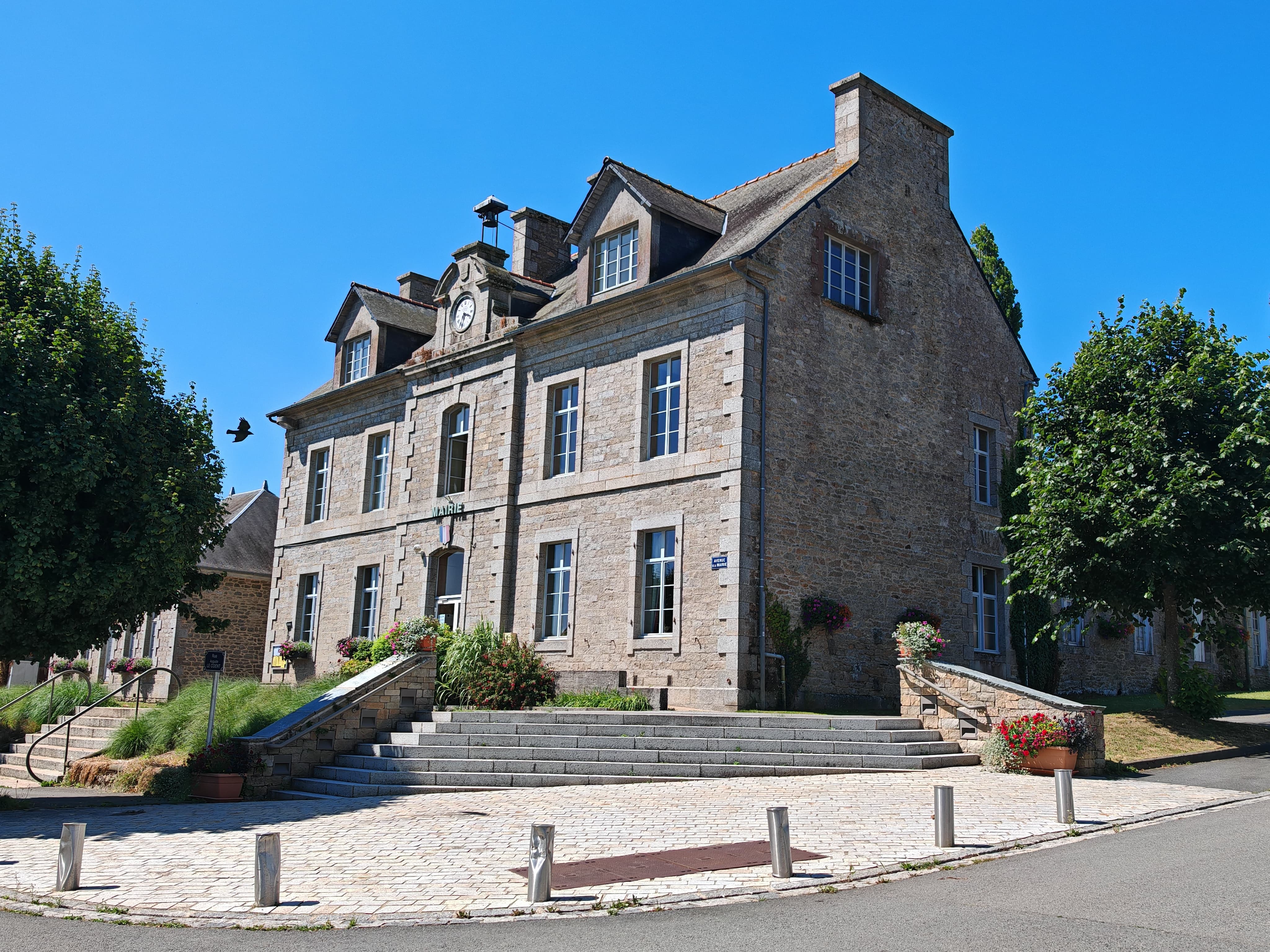 Mairie de Saint-Nicolas-du-Pélem